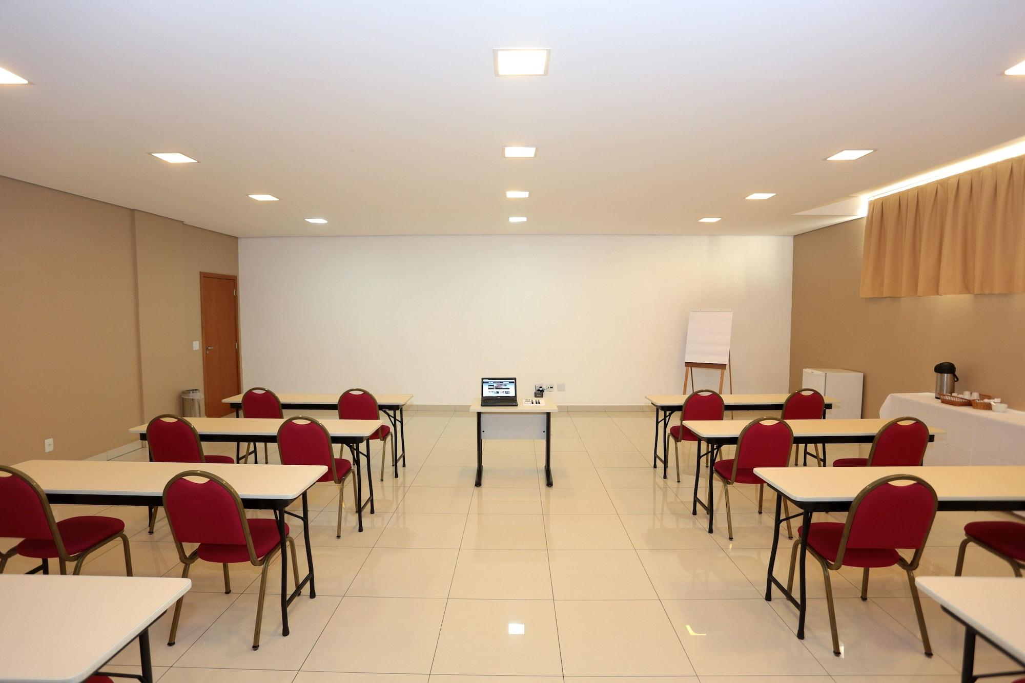 Ibis Styles Maurílio Biagi 3* Ribeirão Preto