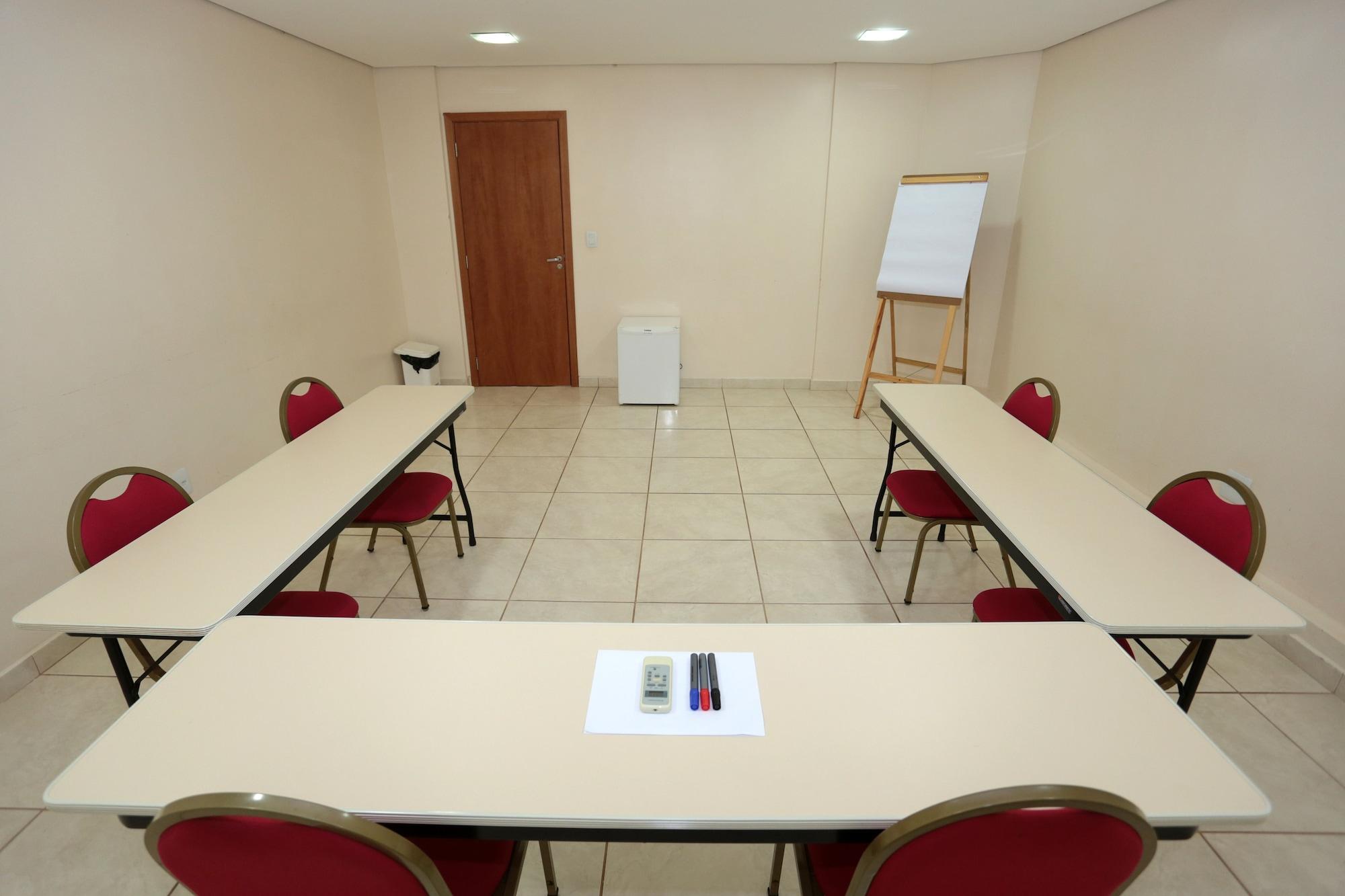 Ibis Styles Maurílio Biagi Hotel 3*
